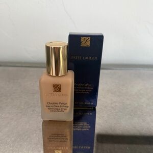 New Bottle of Estee Lauder Double Wear Foundation 2C1